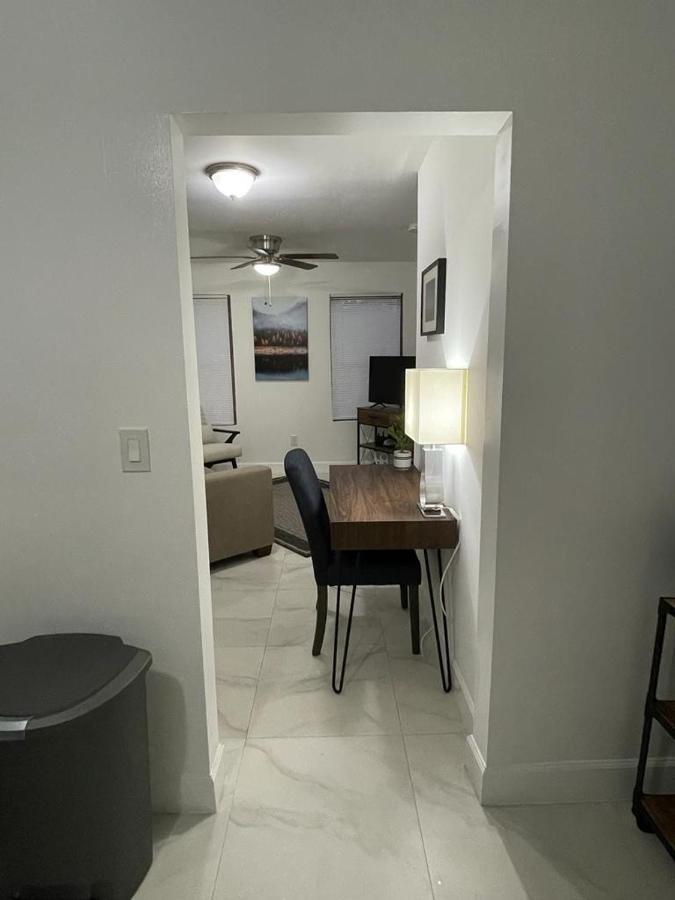 Guest House Near Downtown Miami Luaran gambar